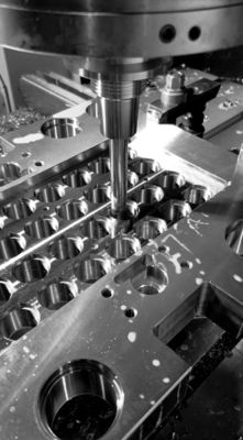 Da cor de aço plástica da base de molde da injeção moedura fazendo à máquina da precisão do CNC