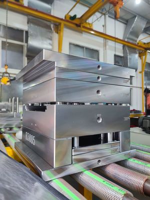 Fazer à máquina especial não padrão do CNC da base de molde