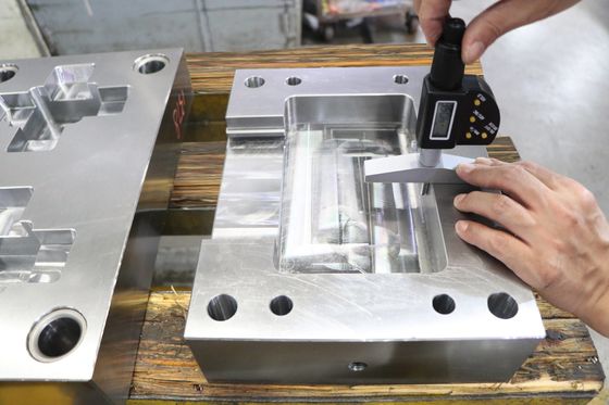 Não tolerância plástica personalizada padrão 0.1mm da espessura da base de molde