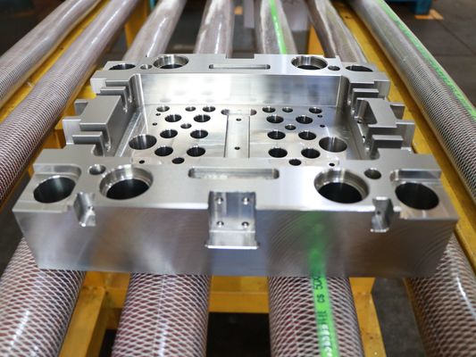 Placas de base Mori Seiki Injection Mold Base Material do molde de Okuma Spectial