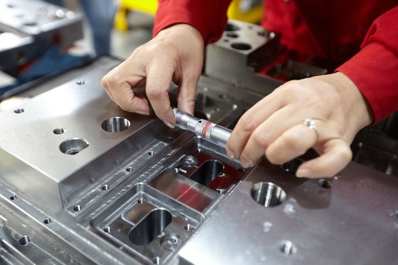 Base ISO9001 da modelagem por injeção das placas de base do molde de DXM Spectial: 2015